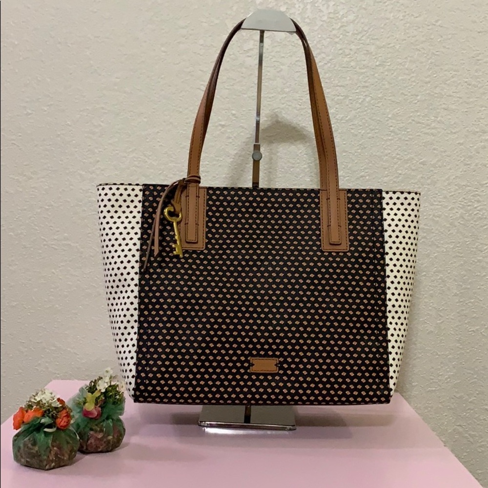 Fossil handbag